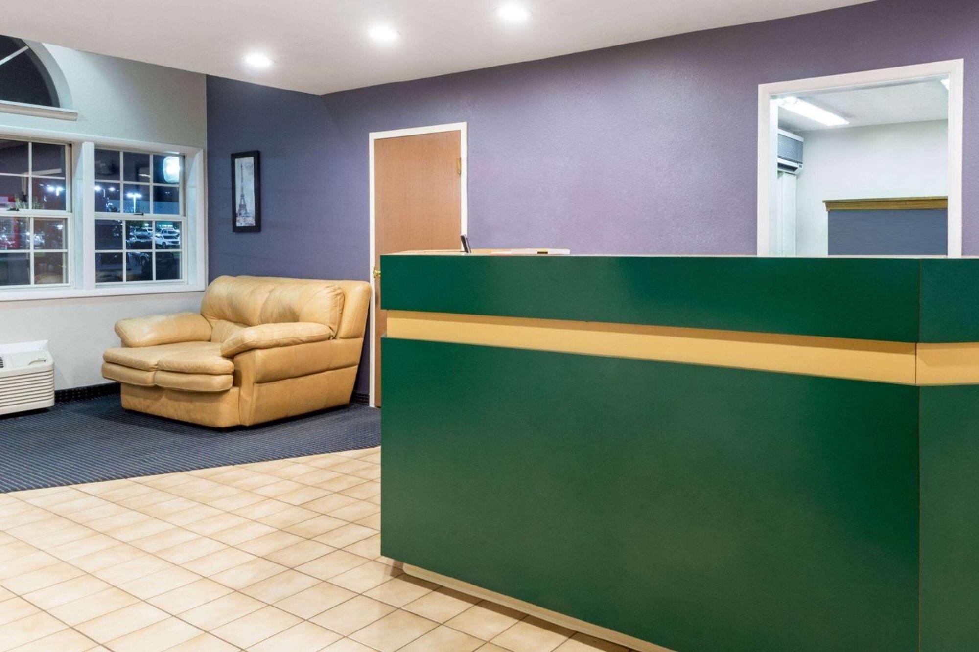 Motel Baymont By Wyndham - Rochester 2*